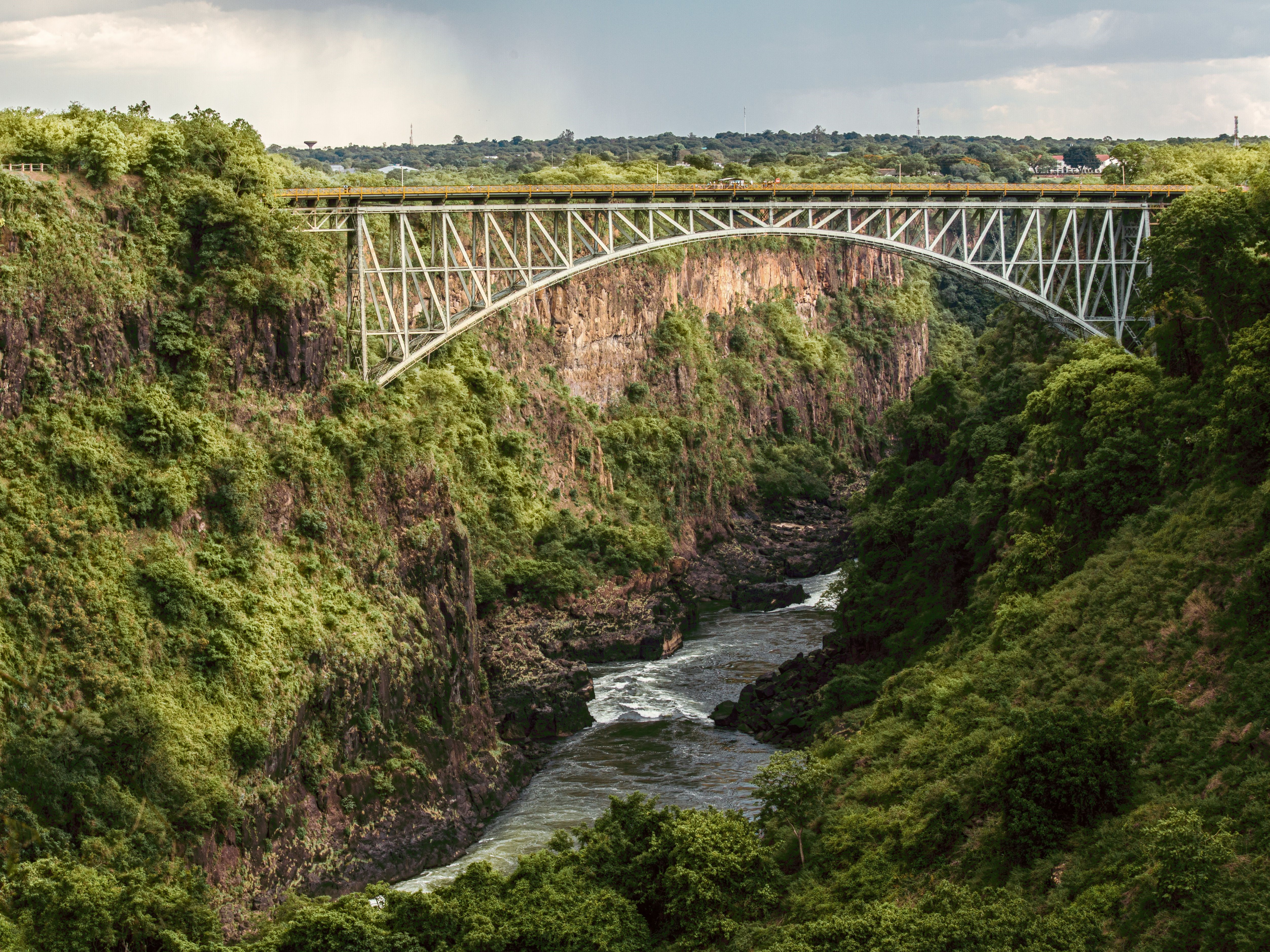 Zimbabwe - 4-Day Falls & Safari